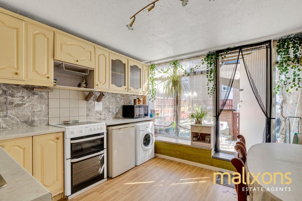 Coburg Crescent, London, SW2