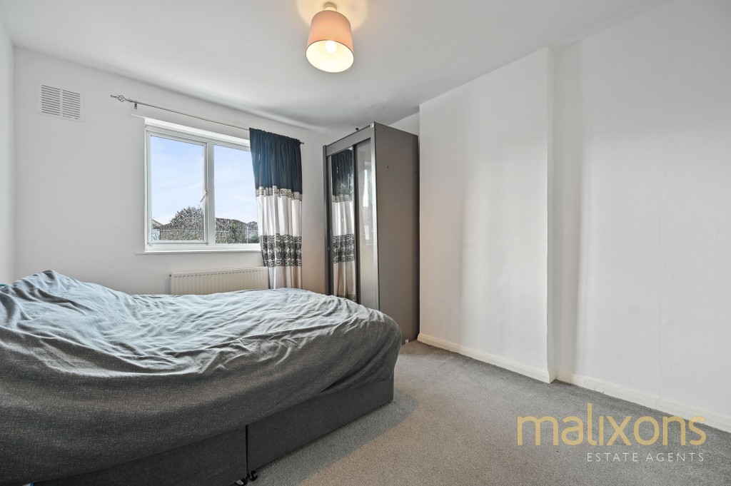 Grove Road, Mitcham, CR4