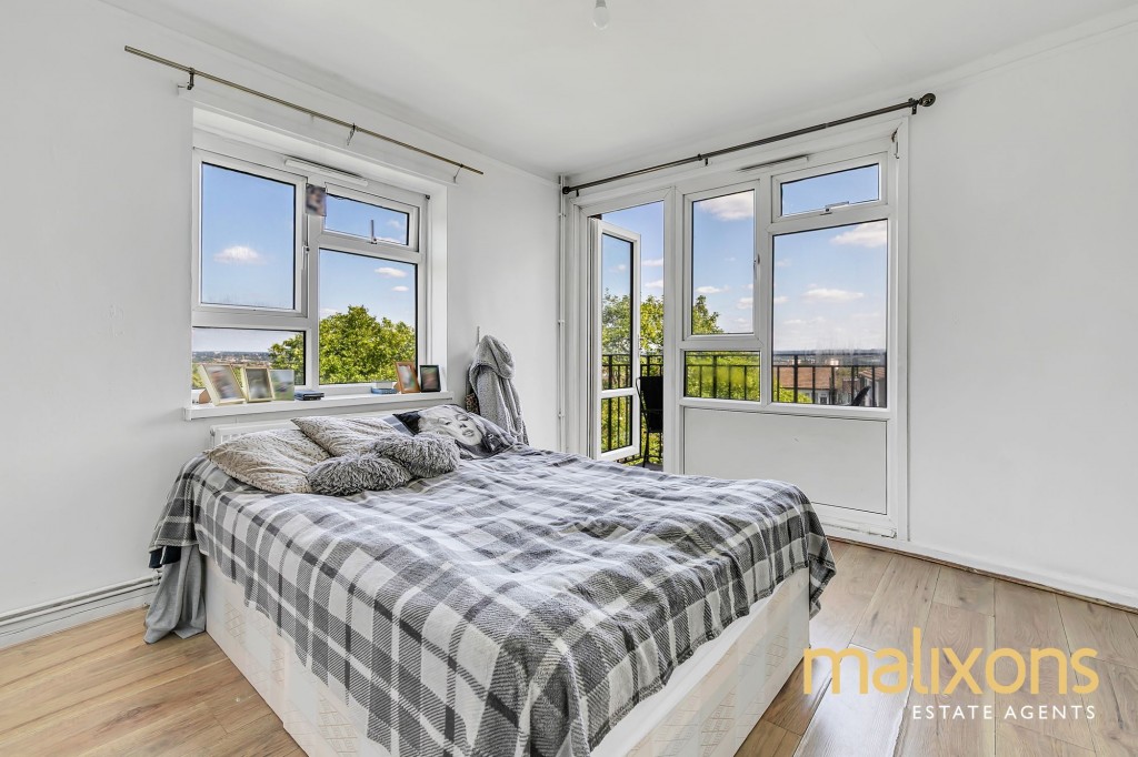 South Norwood Hill, London, SE25
