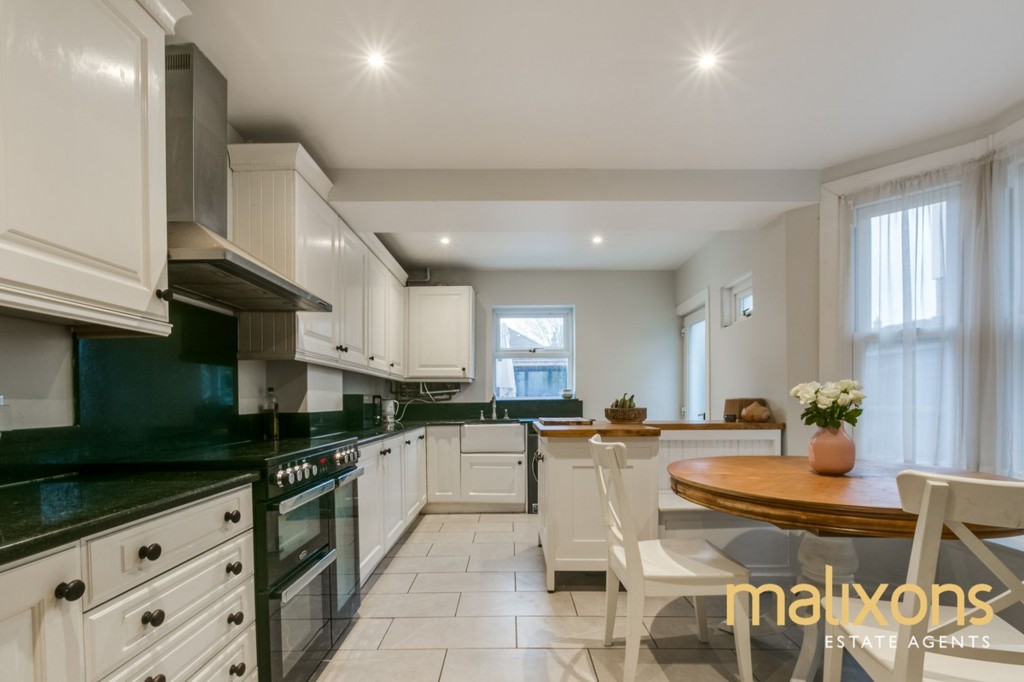 Grove Road, Mitcham, CR4