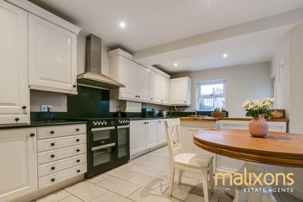 Grove Road, Mitcham, CR4
