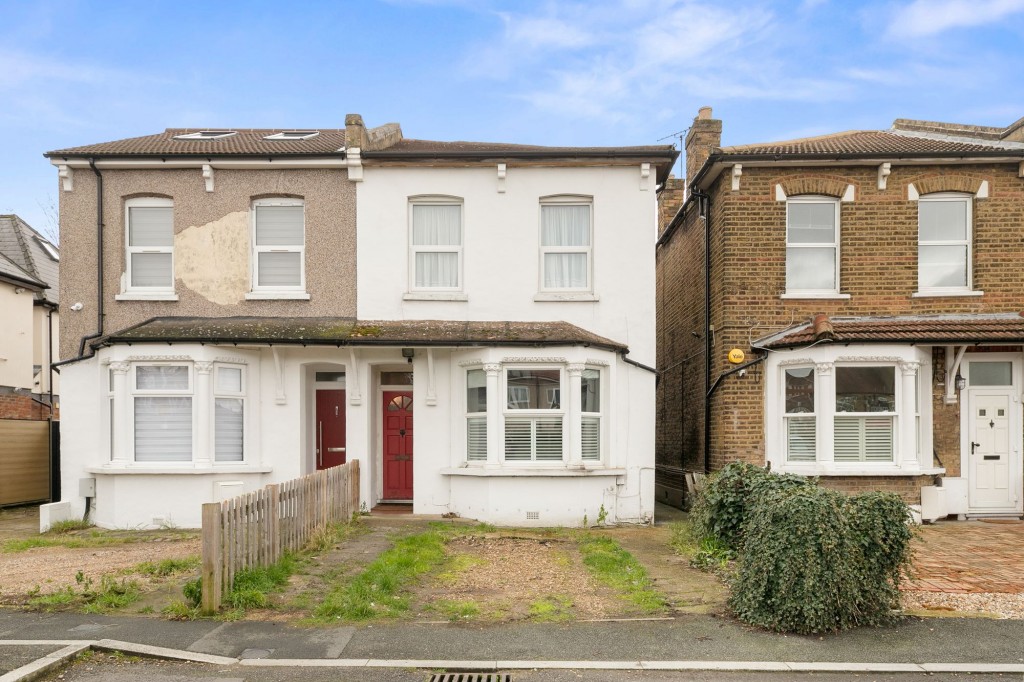 Grove Road, Mitcham, CR4