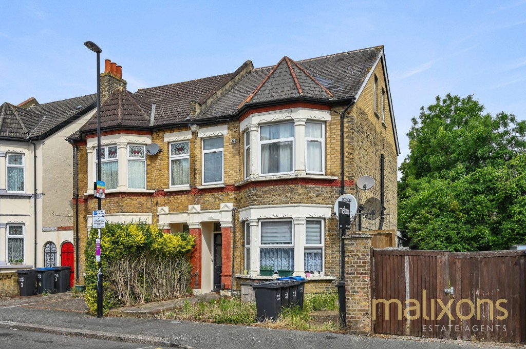 Burgoyne Road, London, SE25