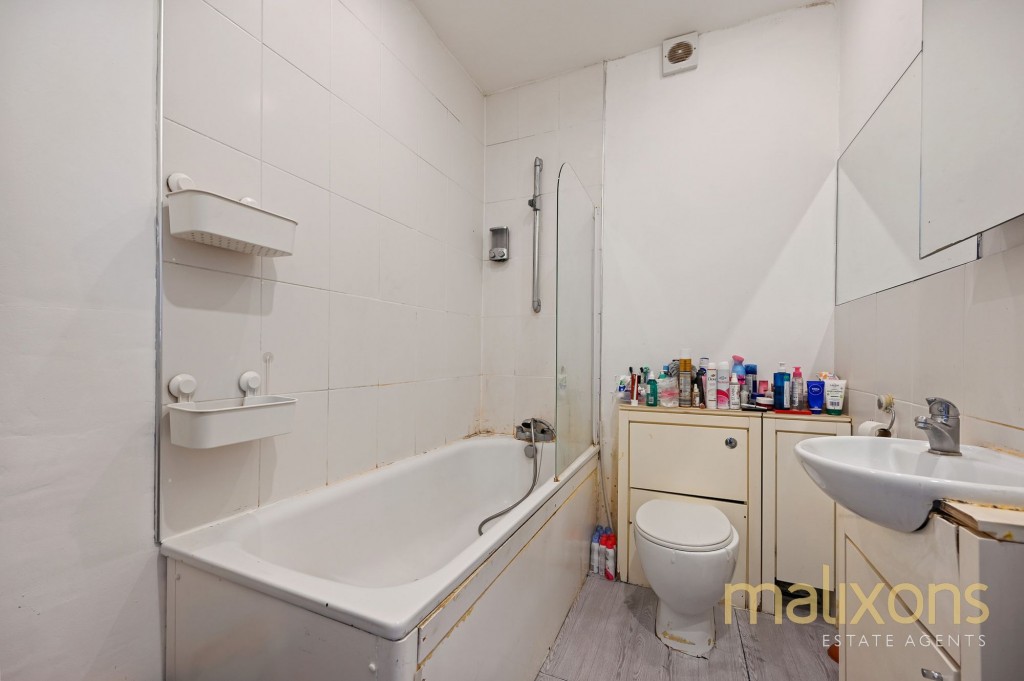 Burgoyne Road, London, SE25