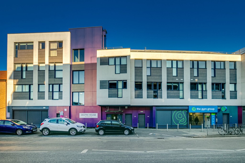 Garratt Lane, Deepak House, SW17