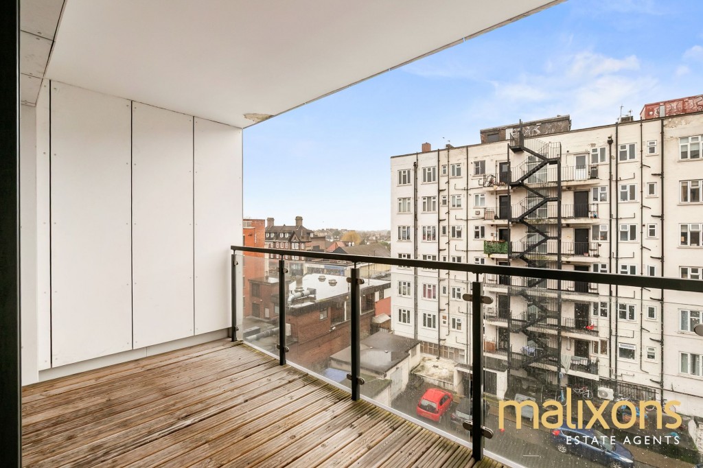 Leigham Court Road, London, SW16