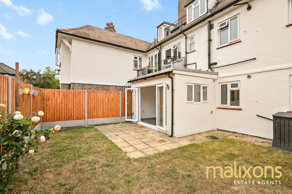 Blackshaw Road, London, SW17