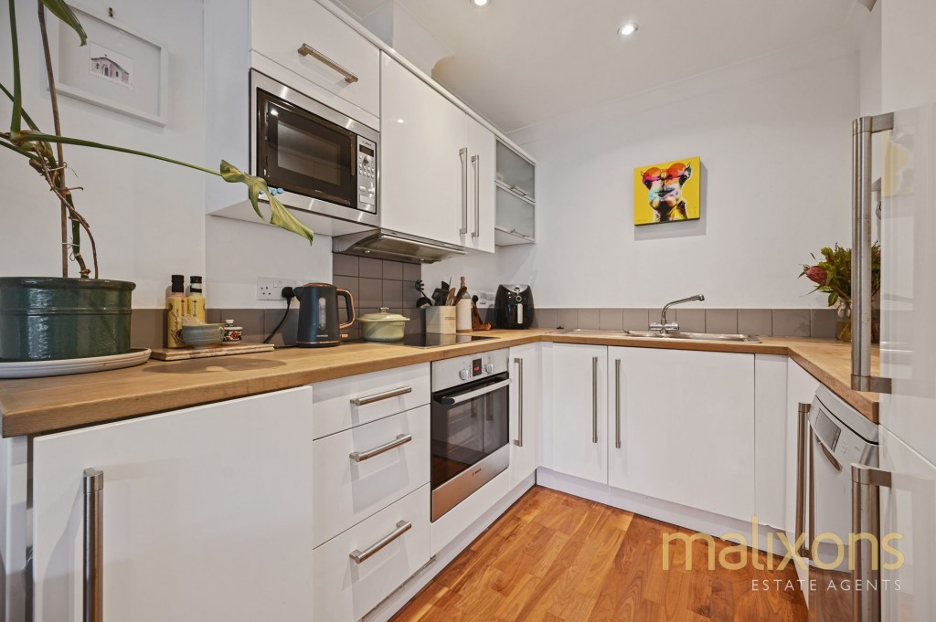 Daysbrook Road, London, SW2