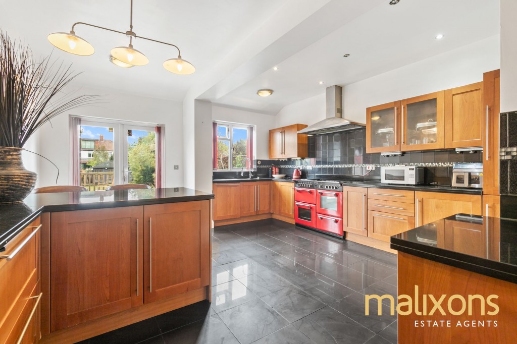 Howden Road, London, SE25