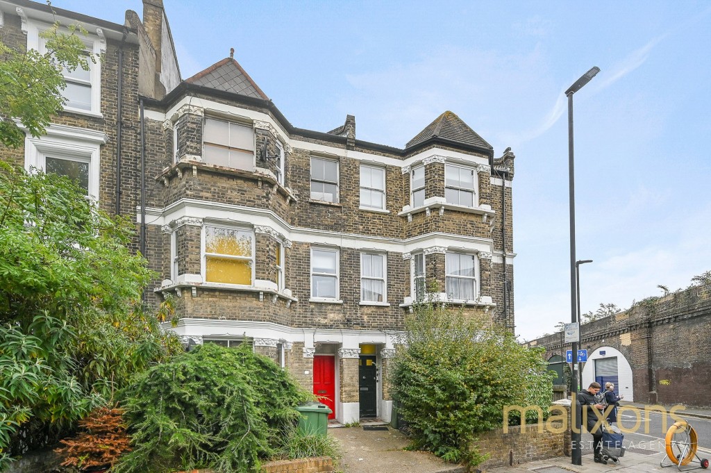 67 Gresham Road, London, SW9