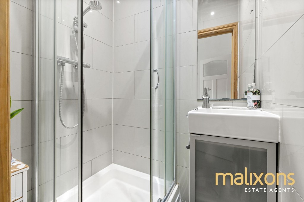 Gateside Road, London, SW17