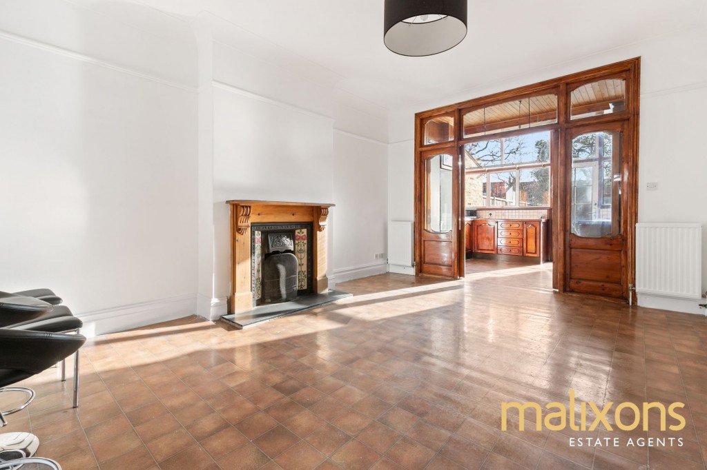 Wavertree Road, London, SW2