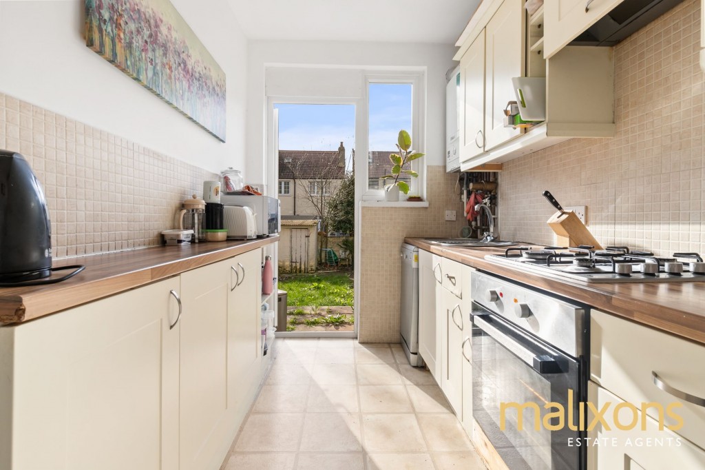 Eardley Road, London, SW16