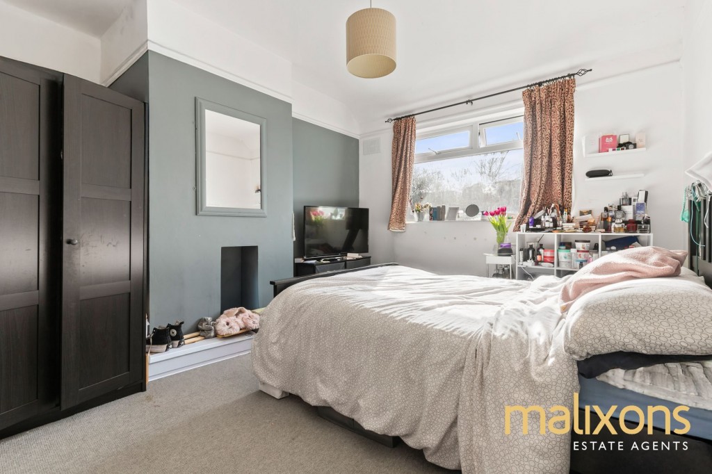 Eardley Road, London, SW16