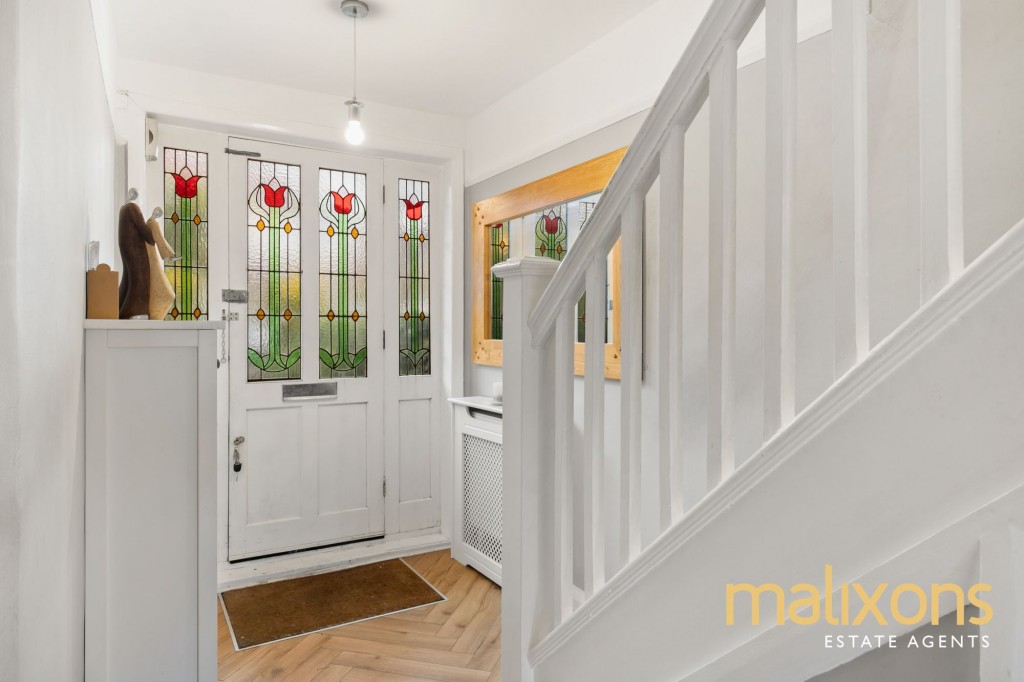 Covington Way, London, SW16