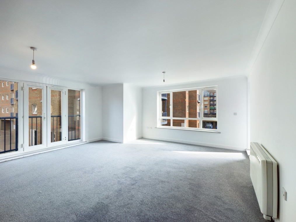 Argent Court, Argent Street, Grays, Essex, RM17 6QT