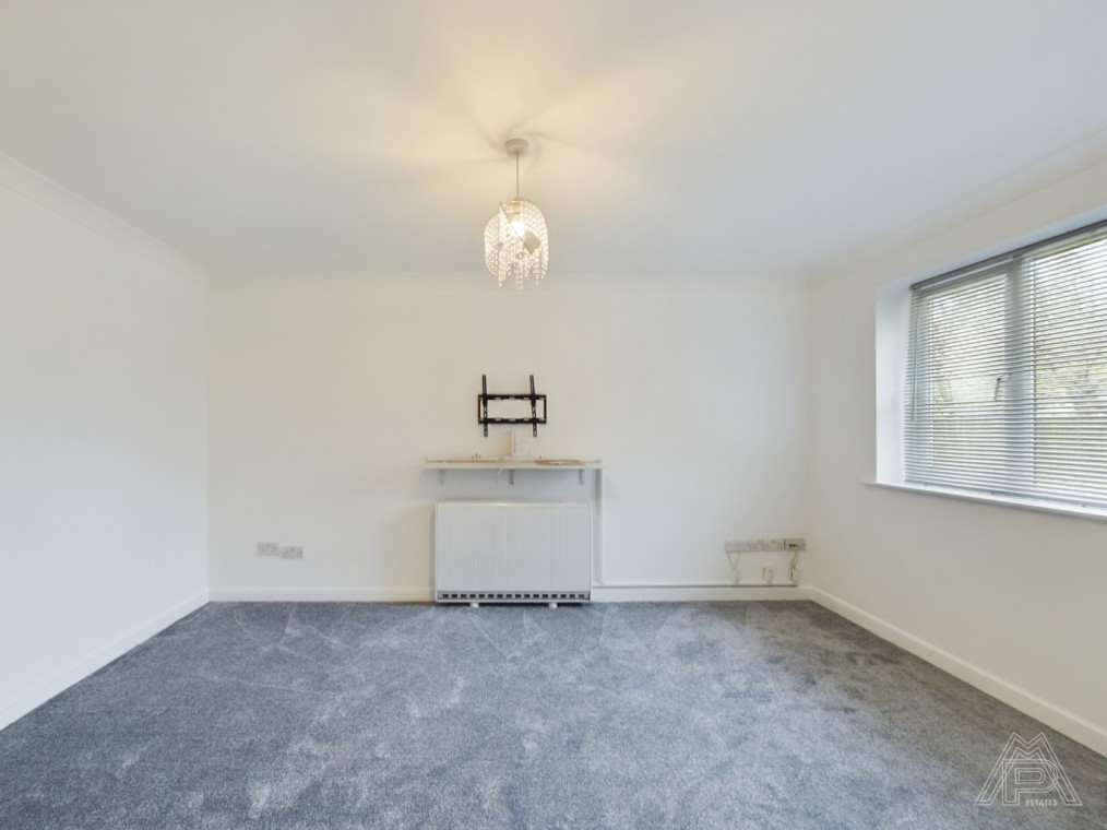 Danbury Crescent, South Ockendon, Essex, RM15