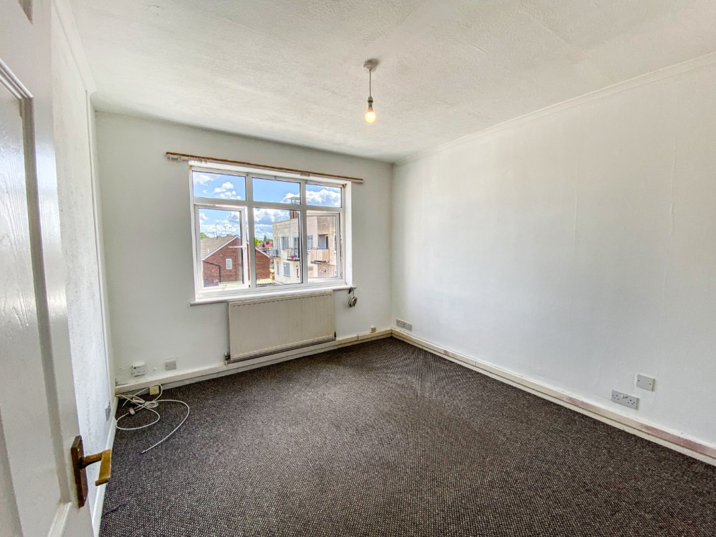 Dukes Avenue, Grays, Essex, RM17