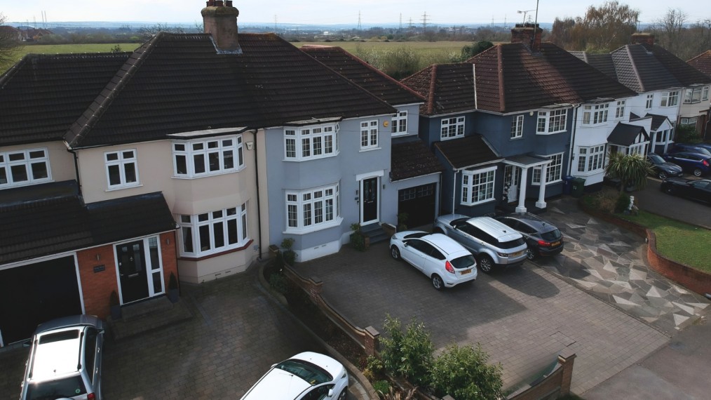 Purfleet Road, Aveley, South Ockendon, Essex, RM15 4