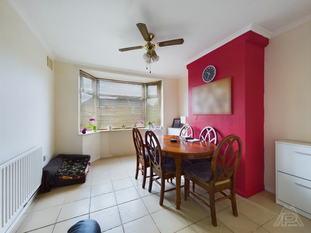 Broxburn Drive, South Ockendon, Essex, RM15