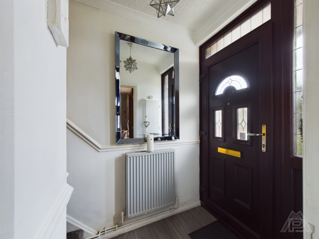 Fullarton Crescent, South Ockendon, Essex, RM15