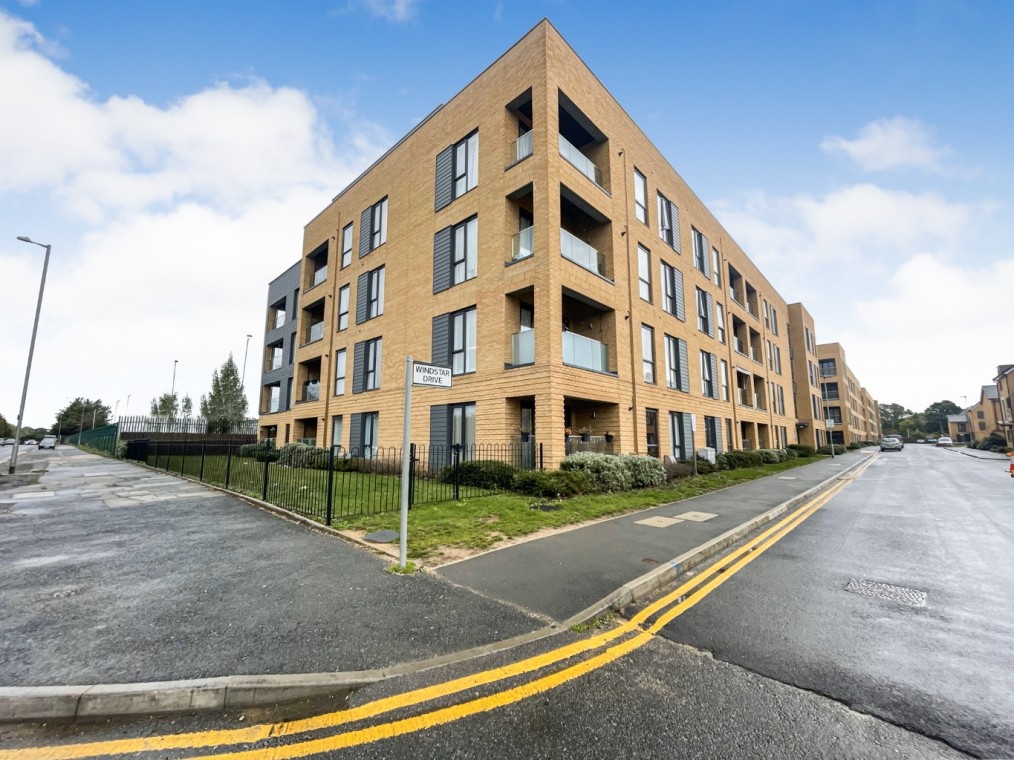 Windstar Drive, South Ockendon, Essex, RM15