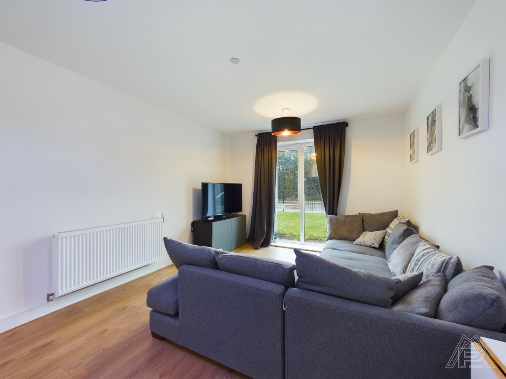 Windstar Drive, South Ockendon, Essex, RM15