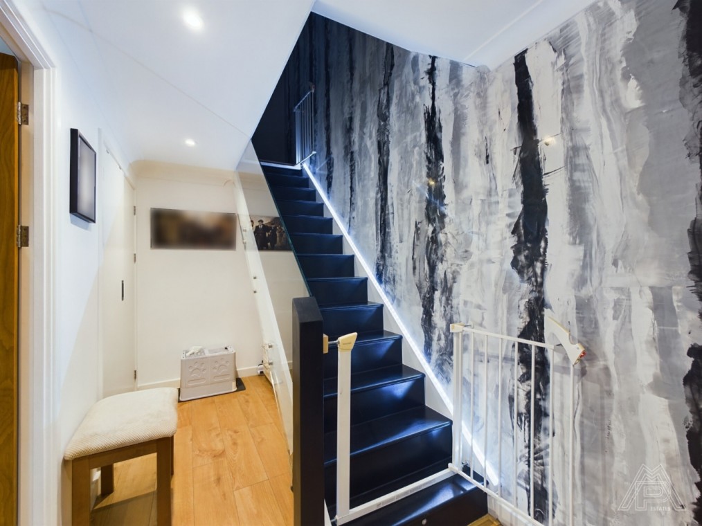 Larkspur Close, South Ockendon, Essex, RM15