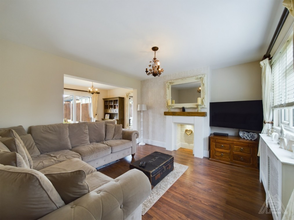 Easington Way, South Ockendon, Essex, RM15