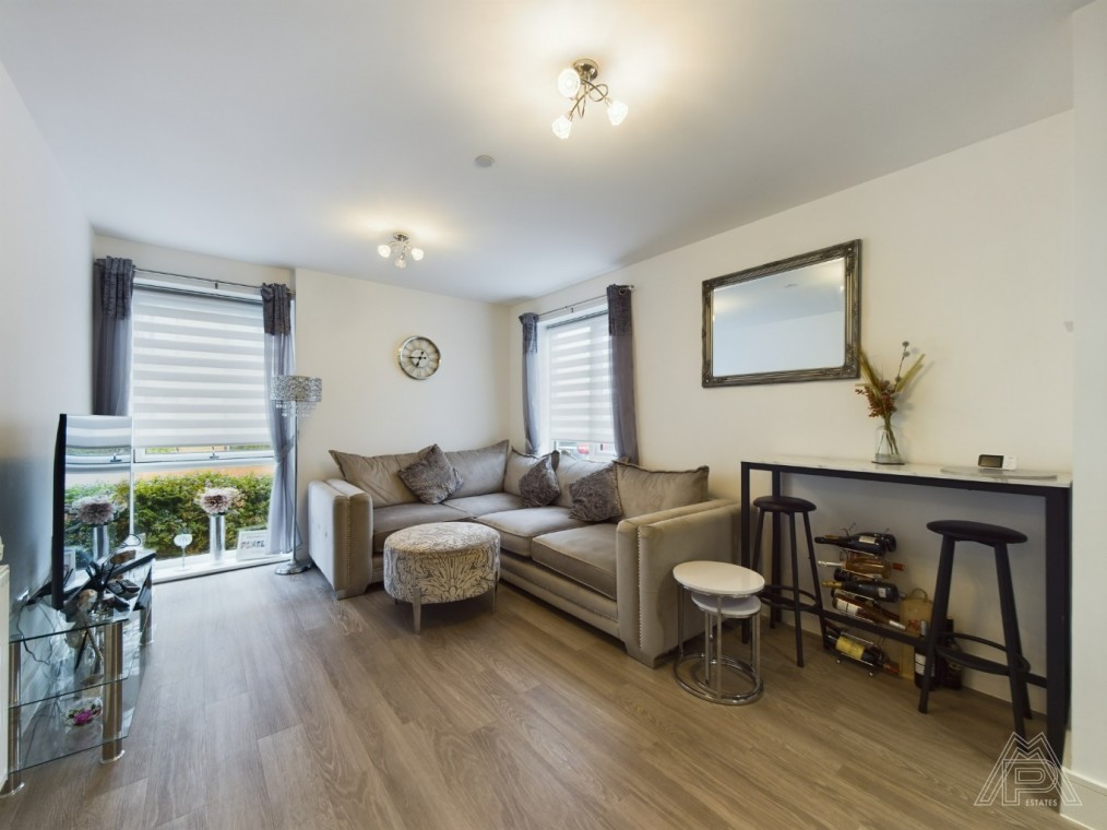 Windstar Drive, South Ockendon, Essex, RM15