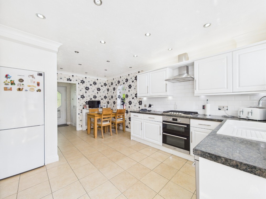 Sycamore Way, South Ockendon, Essex, RM15