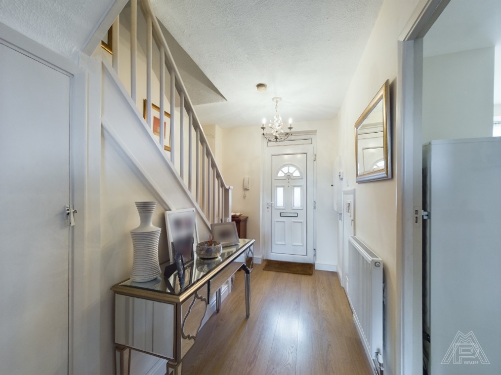 Derwent Parade, South Ockendon, Essex, RM15 5EE