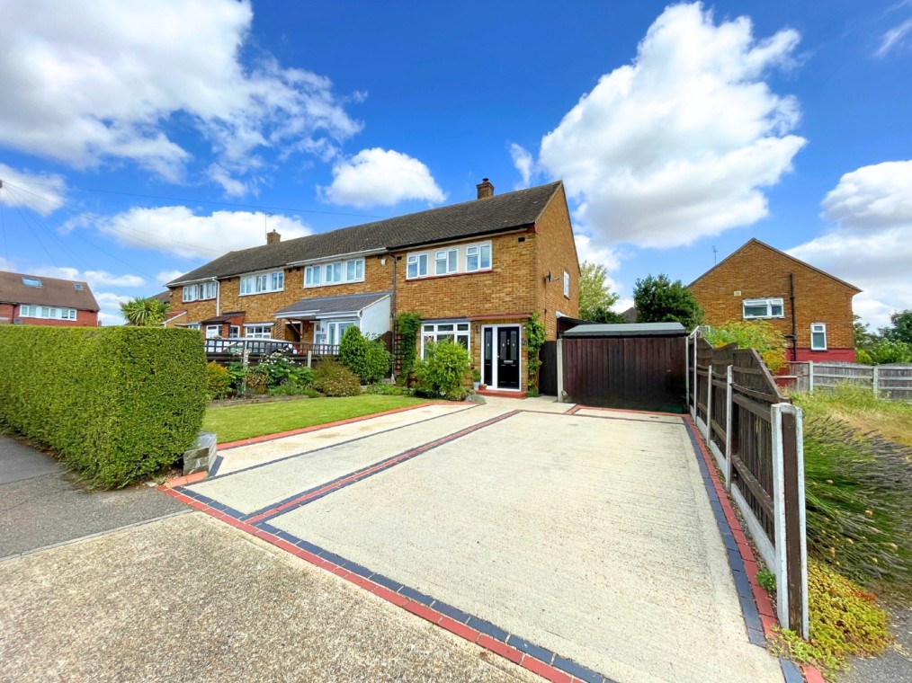 Cullen Square, South Ockendon, Essex, RM15