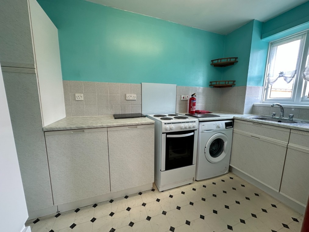 255 Danbury Crescent, South Ockendon, Essex, RM15