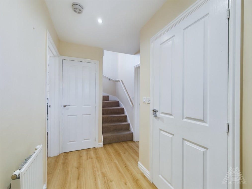 57 Meadow Drive, Aveley, South Ockendon, Essex, RM15