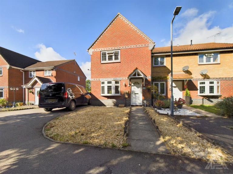 Chelmer Drive, South Ockendon, Essex, RM15