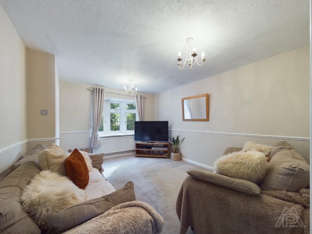 Chelmer Drive, South Ockendon, Essex, RM15