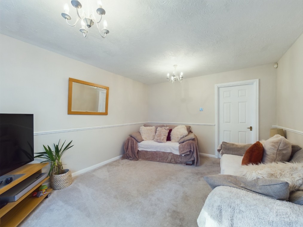 Chelmer Drive, South Ockendon, Essex, RM15