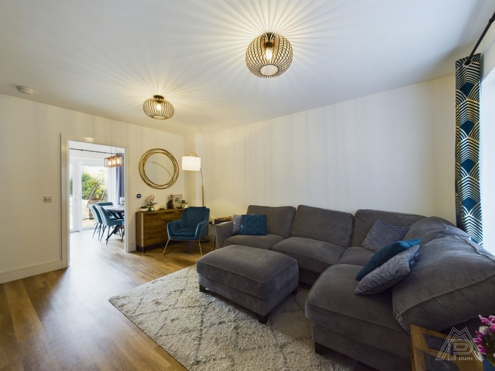 Vanette Way, South Ockendon, Essex, RM15