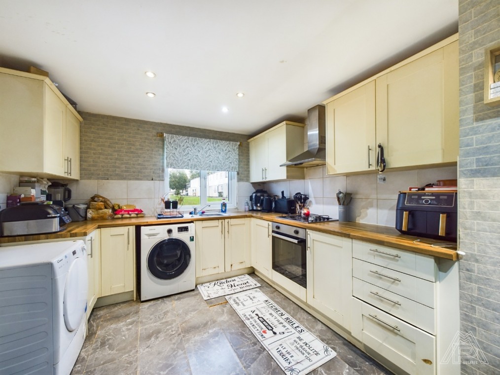 Viola Close, South Ockendon, Essex, RM15 6JF