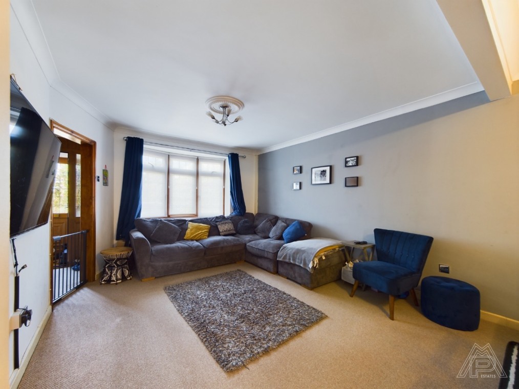 Romford Road, Aveley, South Ockendon, Essex, RM15