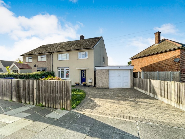 Foyle Drive, South Ockendon, Essex, RM15