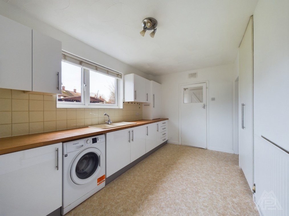 Fullarton Crescent, South Ockendon, Essex, RM15