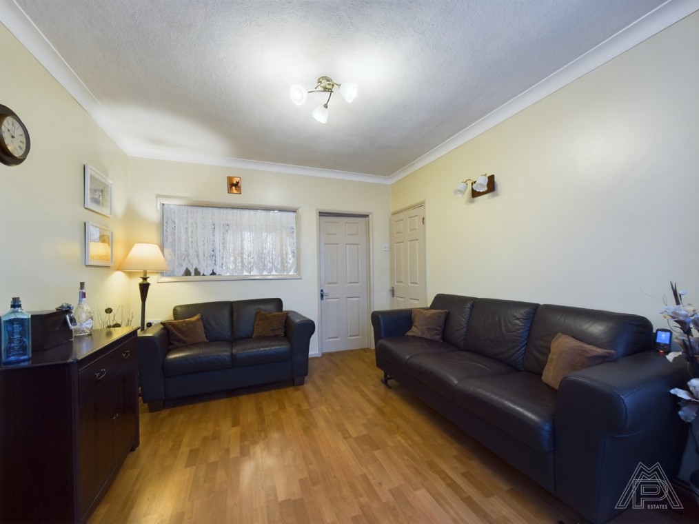 Lowlands Road, Aveley, South Ockendon, Essex, RM15