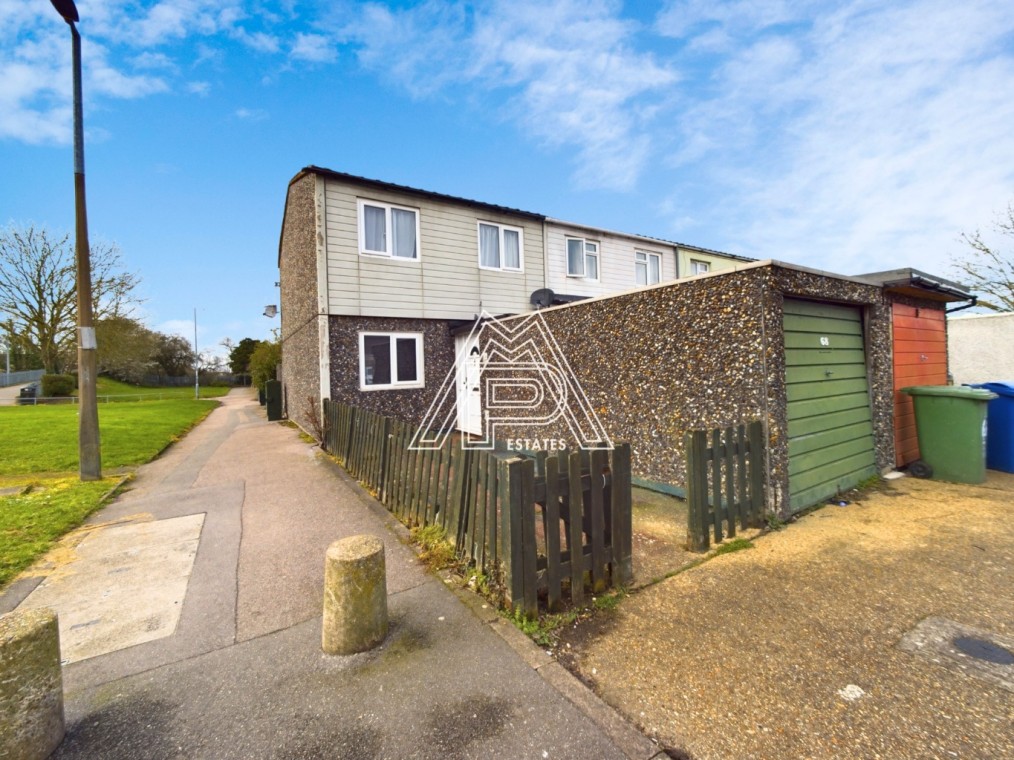 Foxglove Road, South Ockendon, Essex, RM15