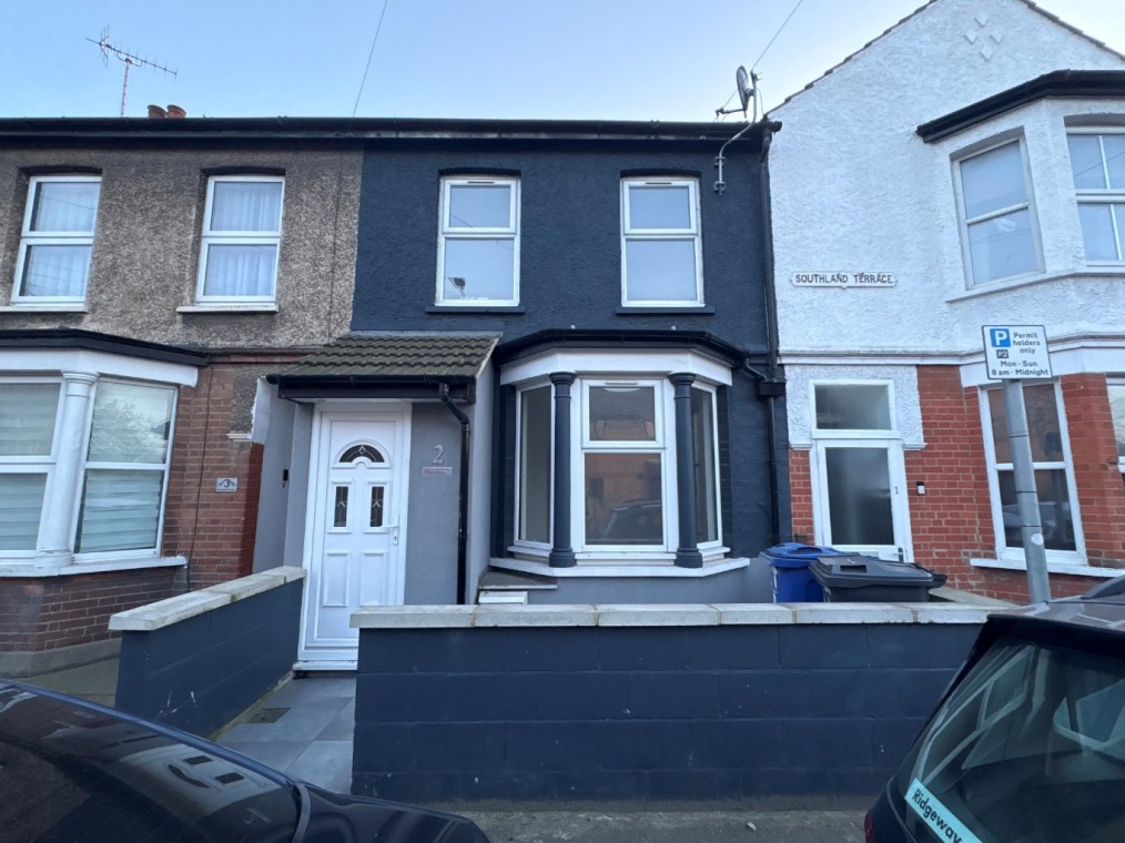 London Road, Purfleet-On-Thames, Essex, RM19