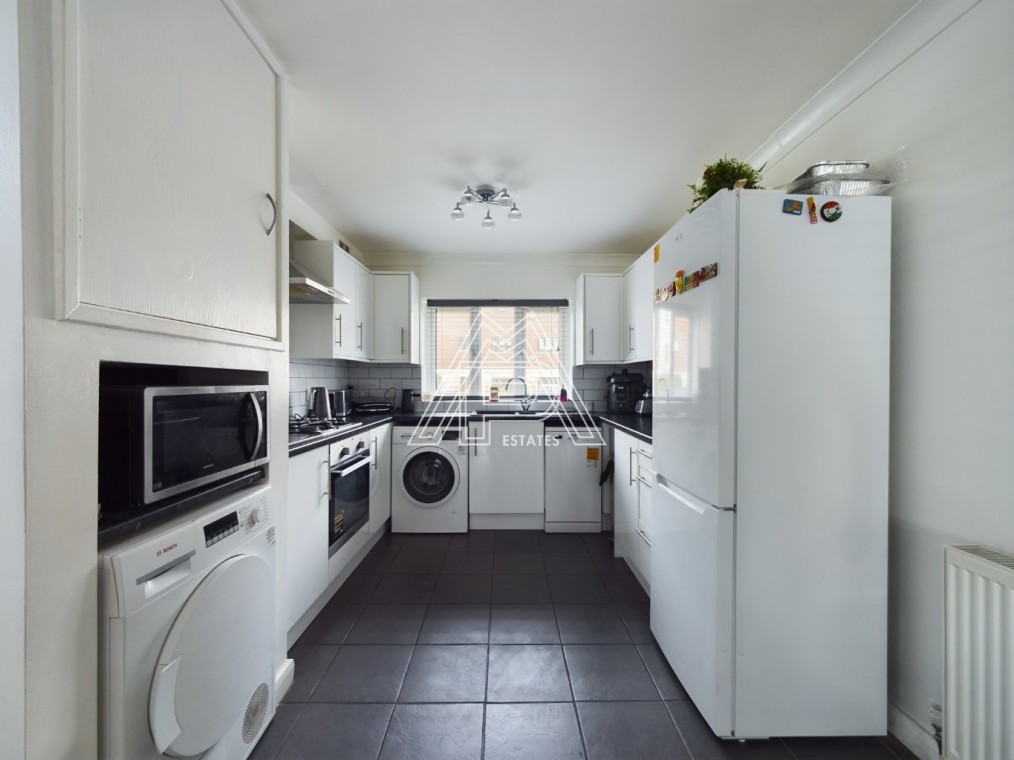 Meresmans, Teviot Avenue, Aveley, South Ockendon, Essex, RM15 4QL