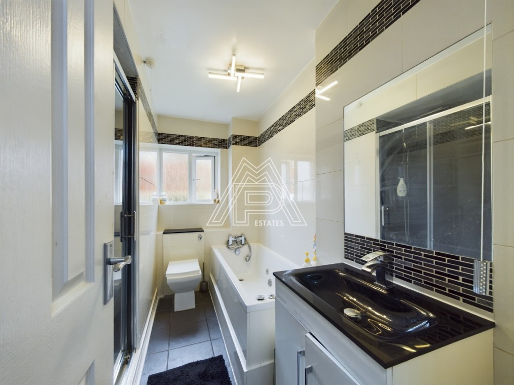 Meresmans, Teviot Avenue, Aveley, South Ockendon, Essex, RM15 4QL