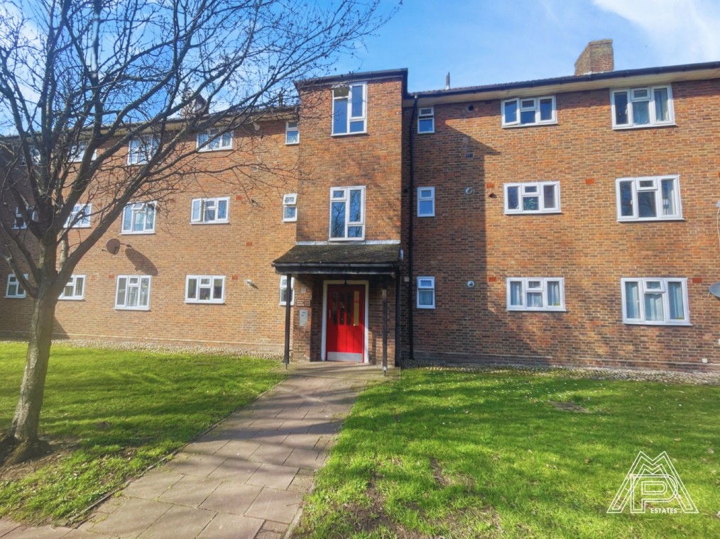 Cam Green, South Ockendon, Essex, RM15