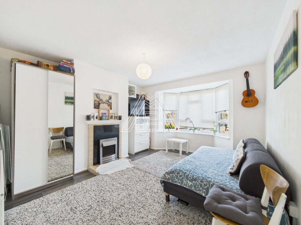 Cam Green, South Ockendon, Essex, RM15